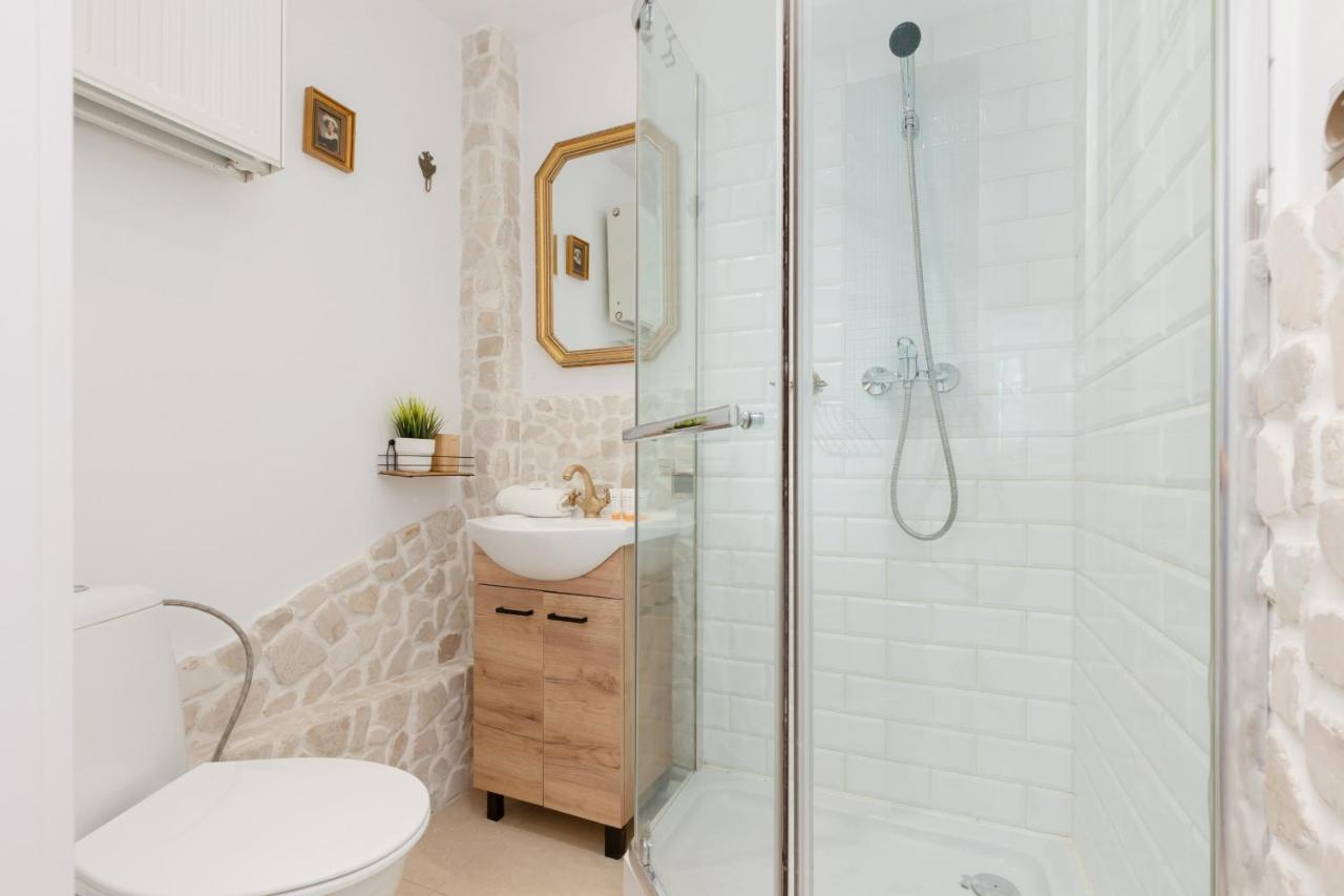 Bright Apartment Wola Near Metro Station By Noclegi Renters Varsovie Extérieur photo